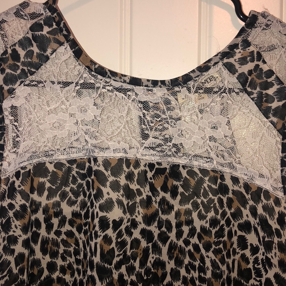 Blouse - Picture 2 of 3